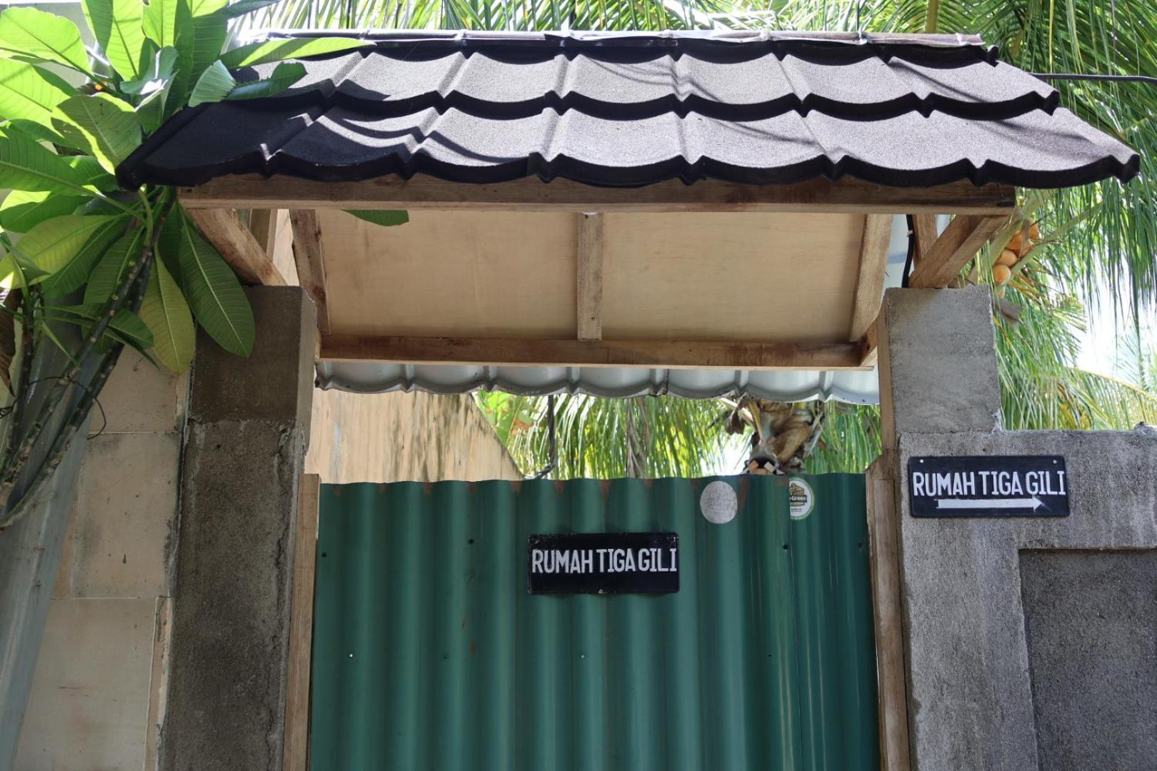 Rumah Tiga Gili Gili Air Exterior photo